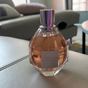 Victor & Rolf Flowerbomb
